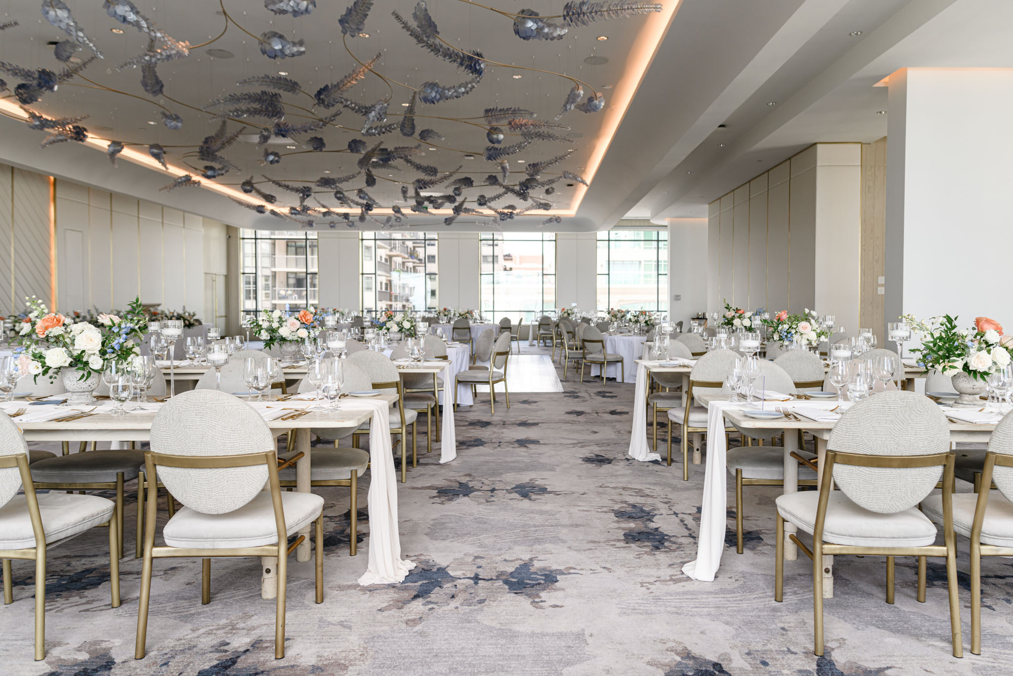 Effortlessly Elegant Wedding Pearle Hotel Spa Burlington Lilac 